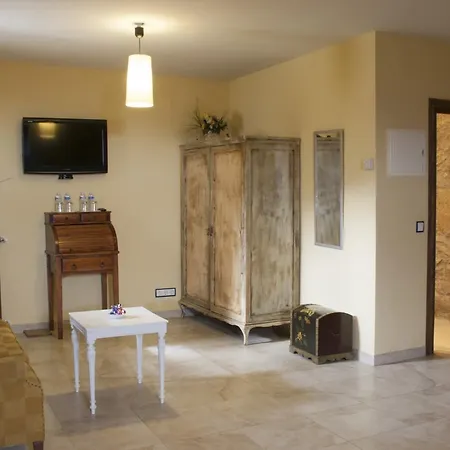 Palacio 3* Manjabálago